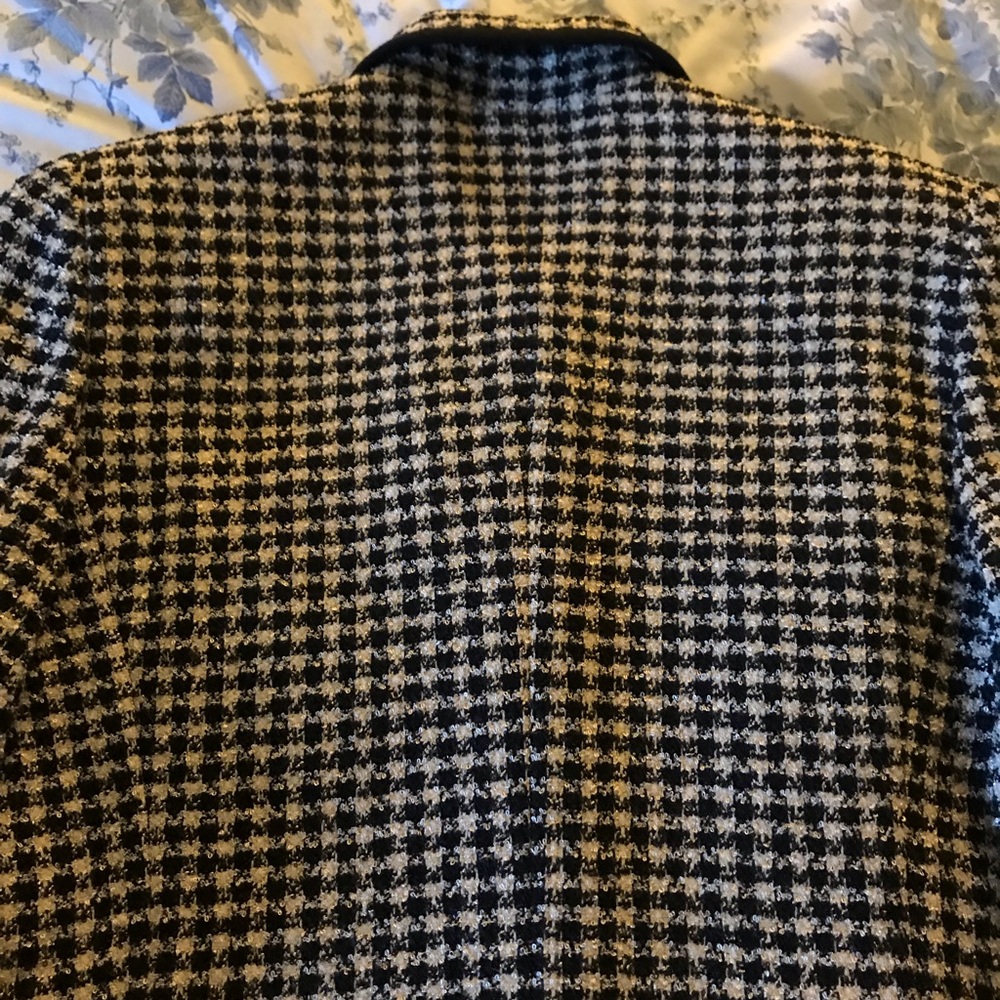 Jacket - Picture 15 of 15